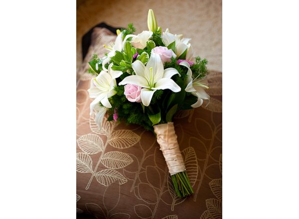 Flores: Buquês de noiva : Buquê de lírios | Floricultura Muriel - (11)  4666-3069