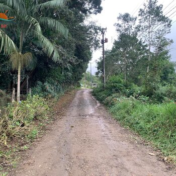 Vende-se uma área para sitio