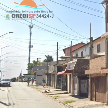 Sobrado à venda no Campo Limpo - amplo e bem localizado