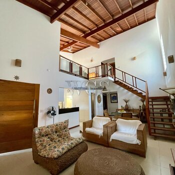 Casa com 4 suítes e piscina à venda em Ubatuba - SP