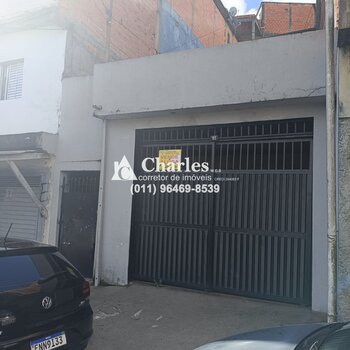 Aluga-se Casa Independente